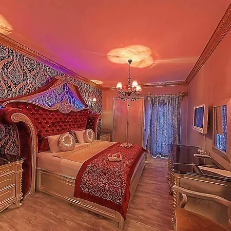 فندق Camelot Boutique (adults Only)