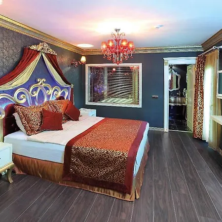 فندق Camelot Boutique (adults Only) 4*