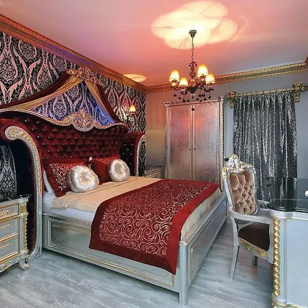 فندق Camelot Boutique (adults Only) 4*