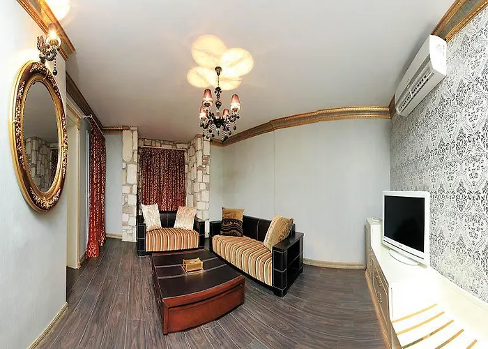 Camelot Boutique (adults Only) 4* 아크얄라