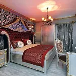 Otel Camelot Boutique (adults Only) 4*