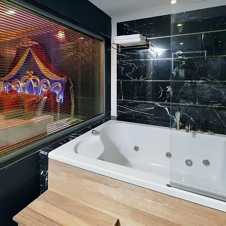 Ξενοδοχείο Camelot Boutique (adults Only)